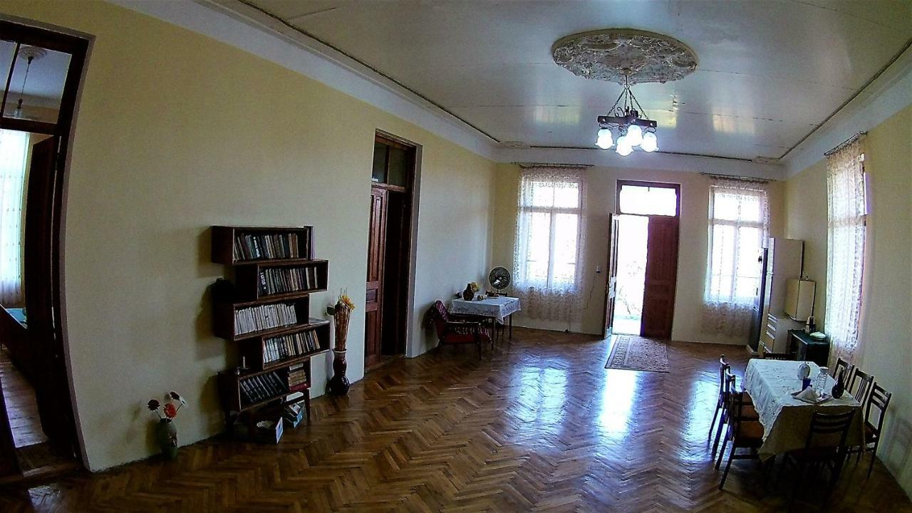 Surmava Palace Martvili Exterior photo